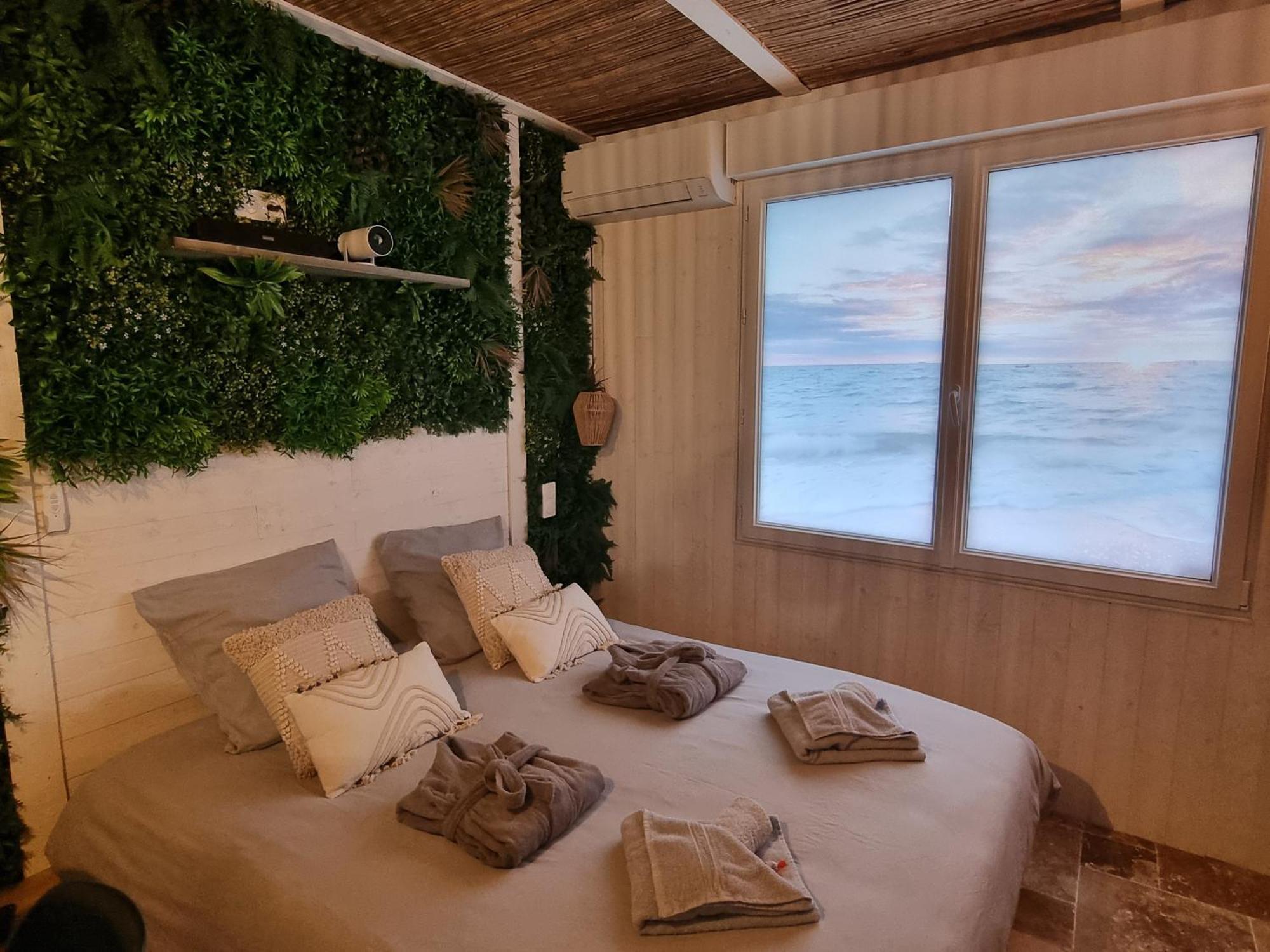 Les Spas De La Mer, Suite & Spa, Love Room, Plein Coeur Du Grau Le Grau-du-Roi Eksteriør billede