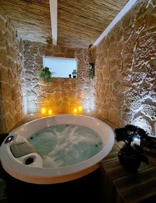 Les Spas De La Mer, Suite & Spa, Love Room, Plein Coeur Du Grau Le Grau-du-Roi Eksteriør billede